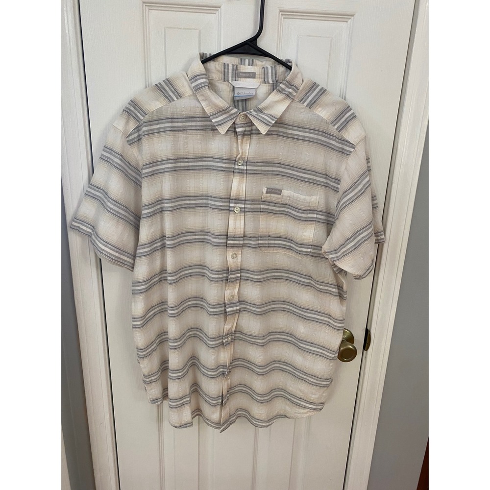 Columbia Button Up Shirt Mens XL Cream Tan Grey Striped Short Sleeve Regular Fit